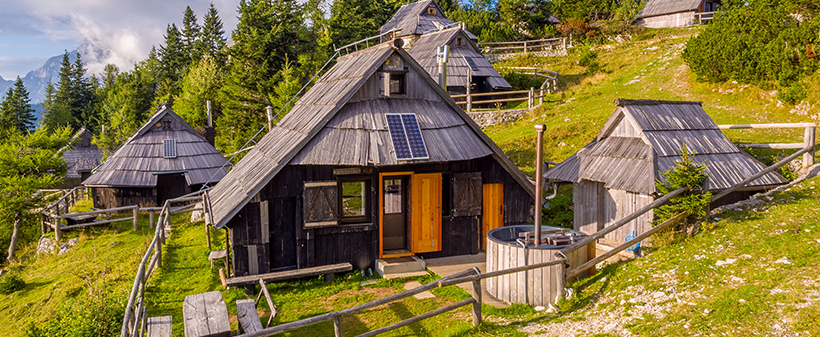 Velika planina resort, najam autentične brvnare - Kuponko.si