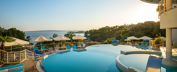 Hotel Sunny Krk by Valamar: polupansion, bazen - Kuponko.si