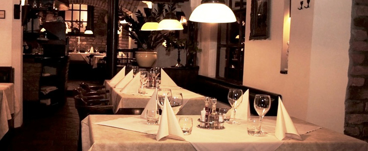 Restoran Guliver: pečena piletina (1 kg) - Kuponko.si