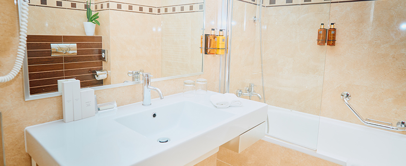 Hotel Bristol, Opatija: morski odmor - Kuponko.si