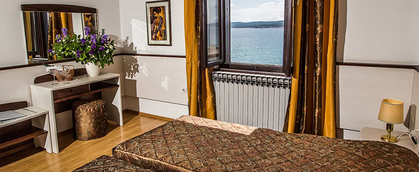 Hotel Kaštel 3*, Crikvenica: odmor s polupansionom - Kuponko.si