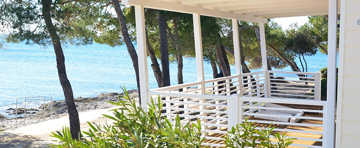 Kamp Čikat, Mali Lošinj: ljetovanje u mobilnim kućicama - Kuponko.si