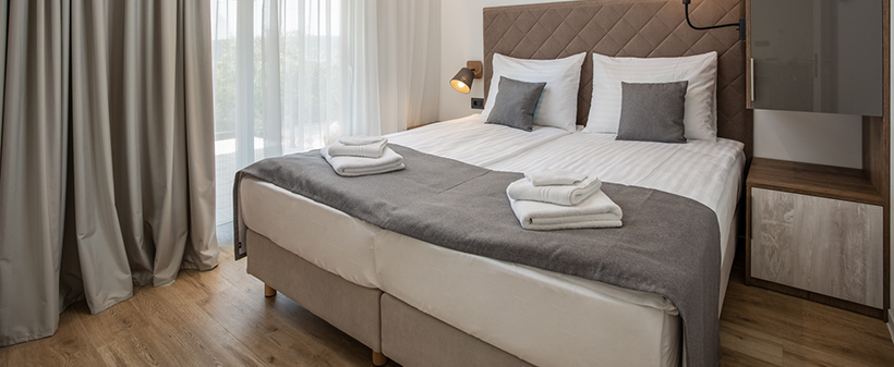 Marina Punat Hotel & Resort: kućice za odmor, Krk - Kuponko.si