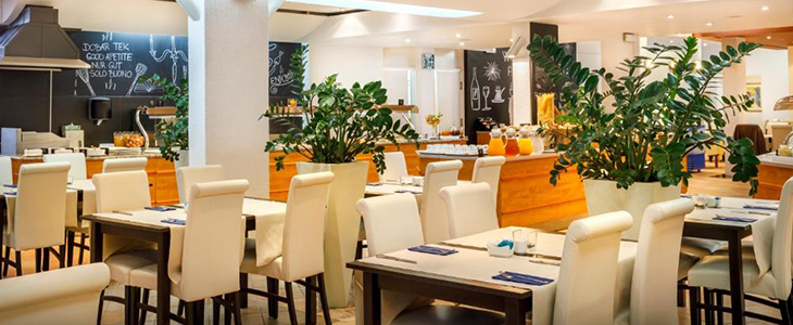 Hotel Pineta, apartmani Riva, Vrsar, morski odmor - Kuponko.si