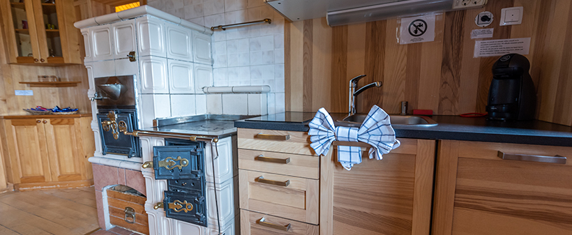 Velika planina resort, najam planinarske kolibe - Kuponko.si