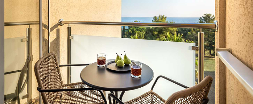 H. Maestral 4*, Novigrad: odmor s polupansionom - Kuponko.si