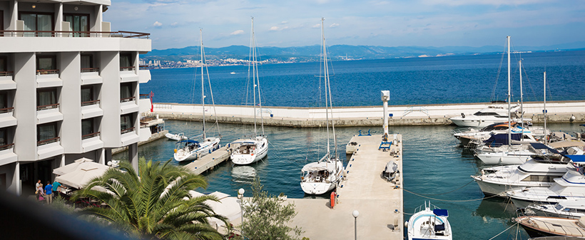 Hotel Admiral, Opatija, adventski odmor s polupansionom - Kuponko.si
