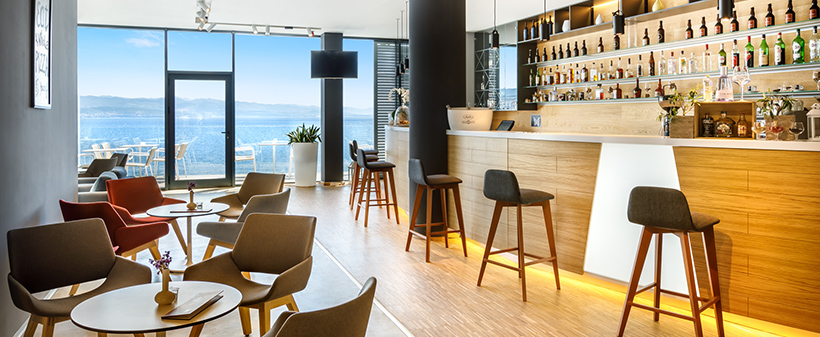 Hotel Istra Opatija, morski odmor s polupansionom - Kuponko.si