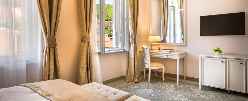 Hotel Bellevue 4* Opatija: zimski odmor - Kuponko.si