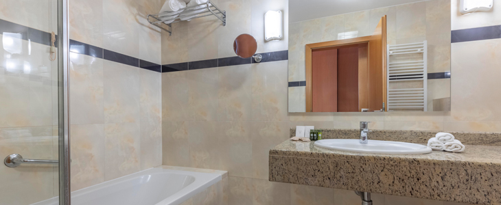 Hotel La Luna 4*, Pag: luksuzni odmor - Kuponko.si