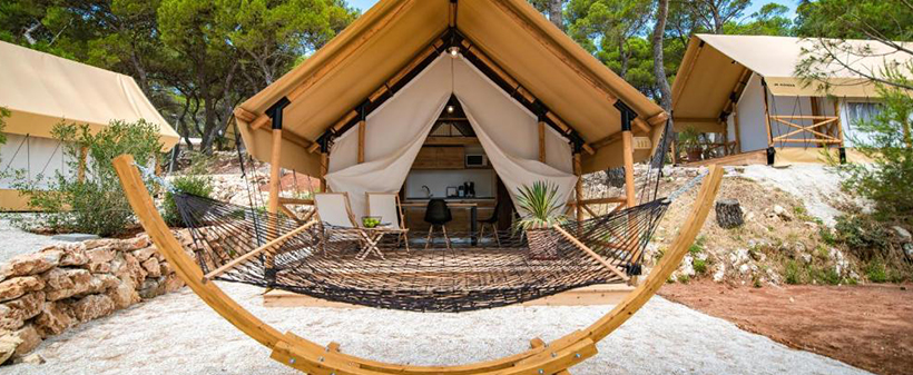 Arena One 99 Glamping: glamping šatori - Kuponko.si
