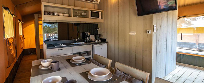 Arena One 99 Glamping: glamping šatori - Kuponko.si