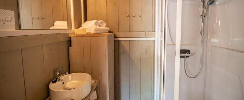 Arena One 99 Glamping: glamping šatori - Kuponko.si