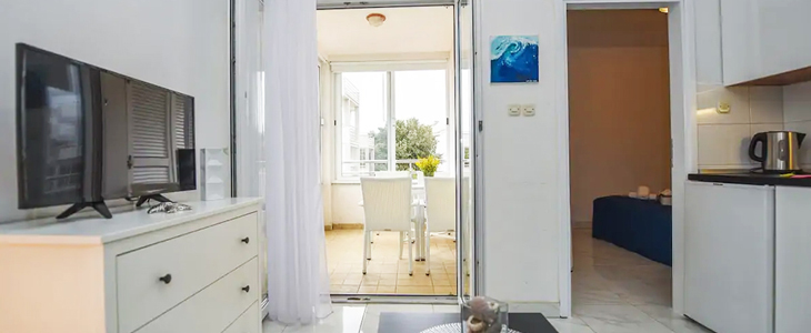 Apartmani Blue&Gold, Pag Novalja - Kuponko.si