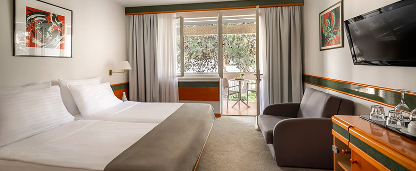 Hotel Pineta, apartmani Riva, Vrsar, morski odmor - Kuponko.si