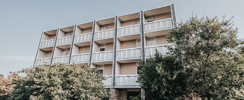 Colentum Resort Murter 3*: odmor s polupansionom - Kuponko.si