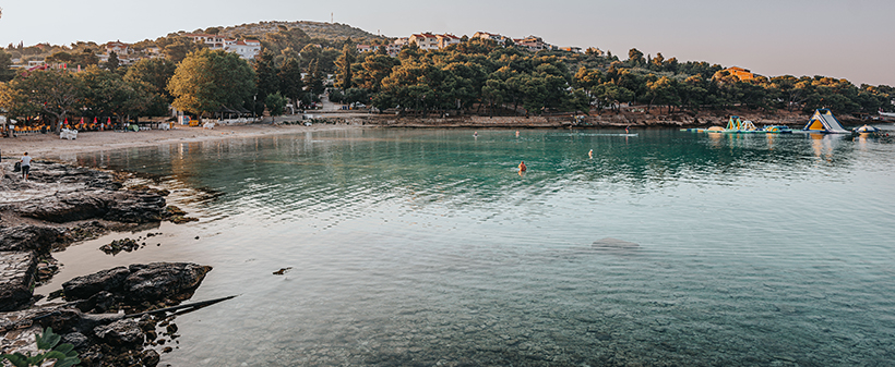 Colentum Resort Murter 3*: odmor s polupansionom - Kuponko.si