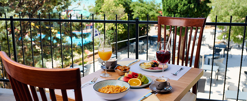 Colentum Resort Murter 3*: odmor s polupansionom - Kuponko.si