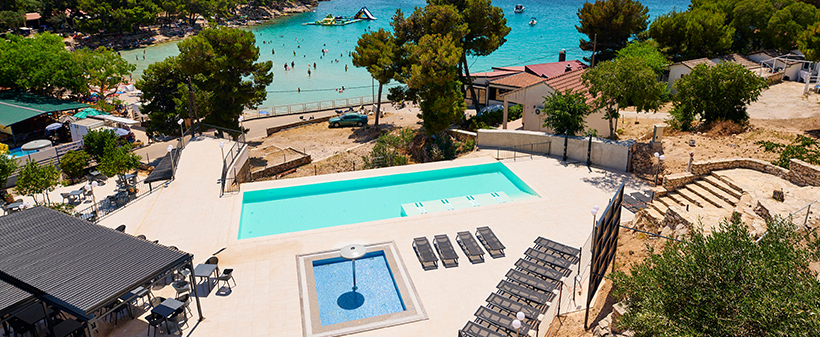 Colentum Resort Murter 3*: odmor s polupansionom - Kuponko.si