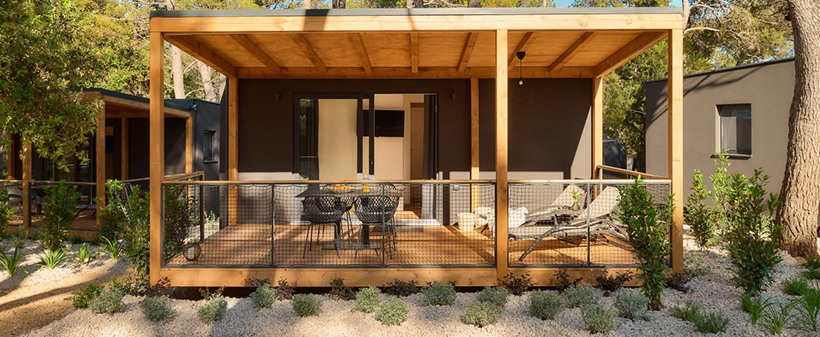 Pine beach resort, Pakoštane: mobilne kućice - Kuponko.si