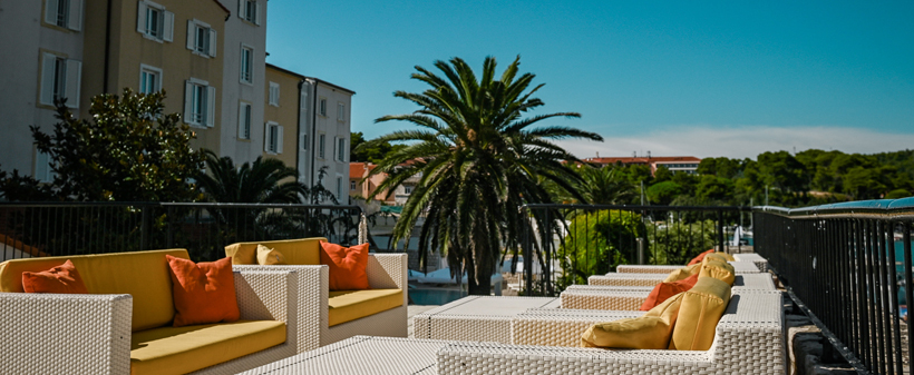 Hotel International 3*, Rab: odmor s polupansionom - Kuponko.si