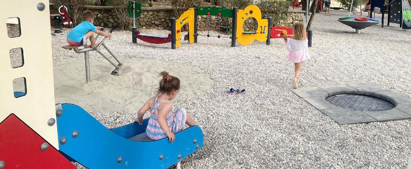 Obiteljski resort Urania, Baška Voda: obiteljski odmor - Kuponko.si