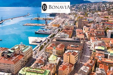 Grand hotel Bonavia, Rijeka: ljetni odmor