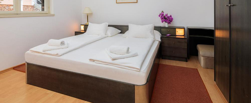Fontana resort, Jelsa, Hvar: odmor u apartmanu - Kuponko.si
