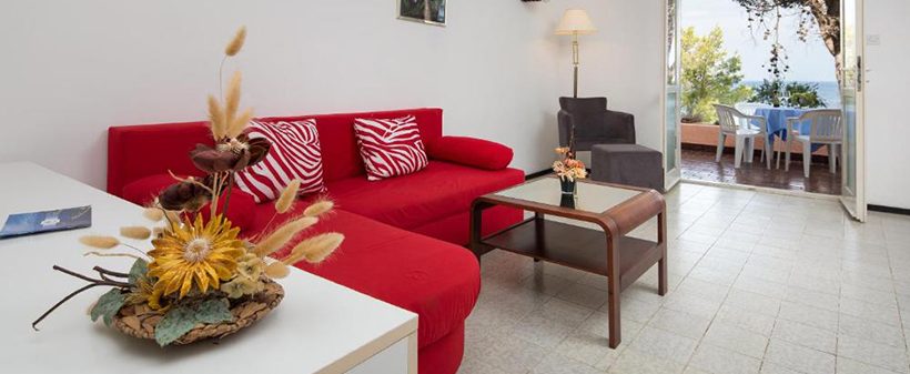 Fontana resort, Jelsa, Hvar: odmor u apartmanu - Kuponko.si