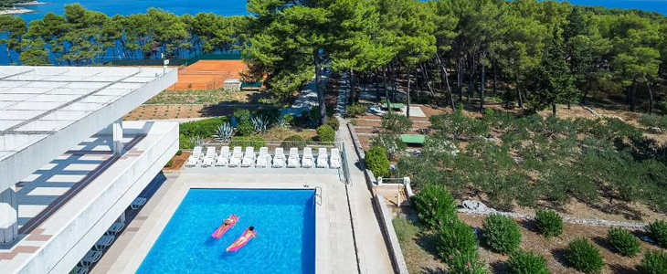 Hotel Hvar 3*, Jelsa: odmor na Hvaru - Kuponko.si