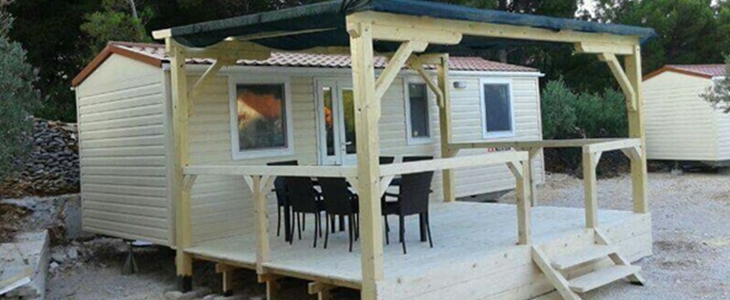 Kamp Antonia, Brač - mobilne kućice - Kuponko.si
