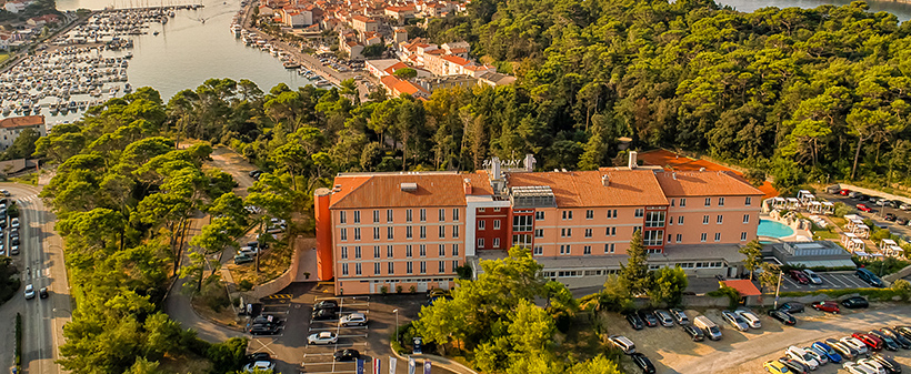 Valamar Collection Imperial Hotel**** Rab, morski odmor - Kuponko.si