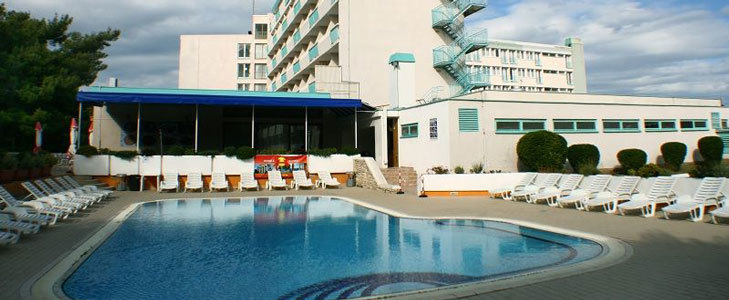 Hotel Pula 3*, Pula: odmor s polupansionom - Kuponko.si