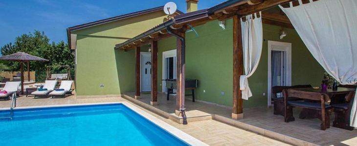 Kuća za odmor s bazenom: prekrasan odmor u Puli - Kuponko.si