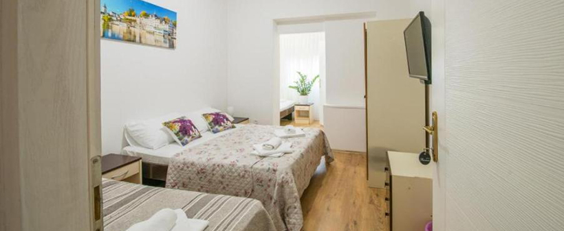 Hotel Rivijera 3*, Starigrad-Paklenica: morski odmor - Kuponko.si