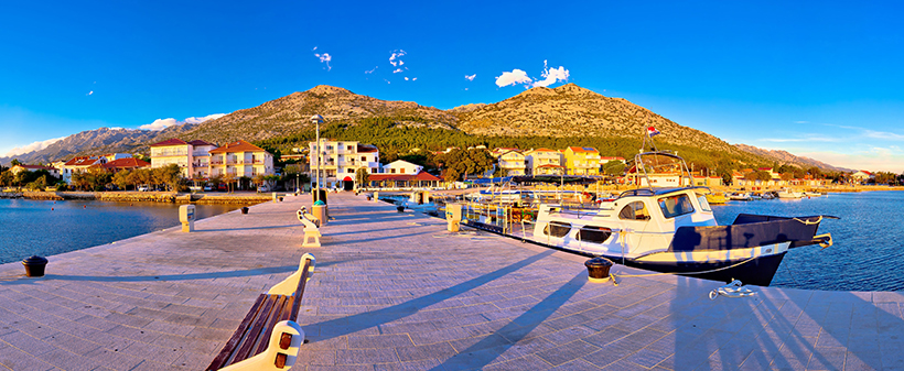 Hotel Rivijera 3*, Starigrad-Paklenica: morski odmor - Kuponko.si