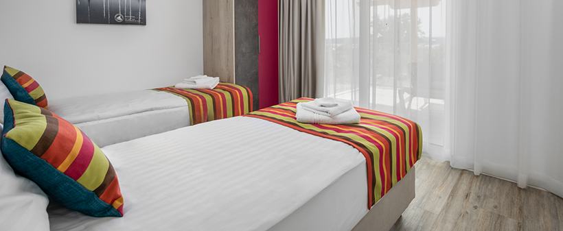 Marina Punat Hotel & Resort: kućice za odmor, Krk - Kuponko.si