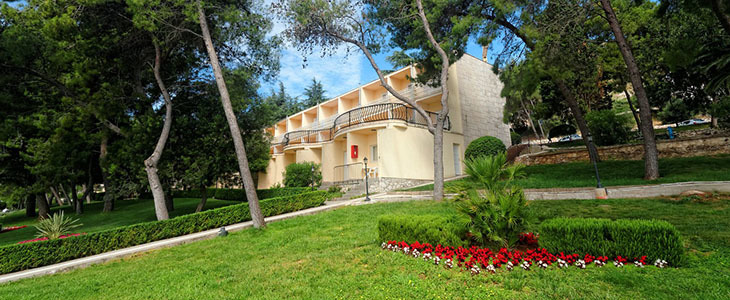 Hotel Val***, Seget Donji, Trogir: morski odmor - Kuponko.si