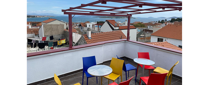 Apartmanska kuća Svetilnik - odmor u Vodicama - Kuponko.si