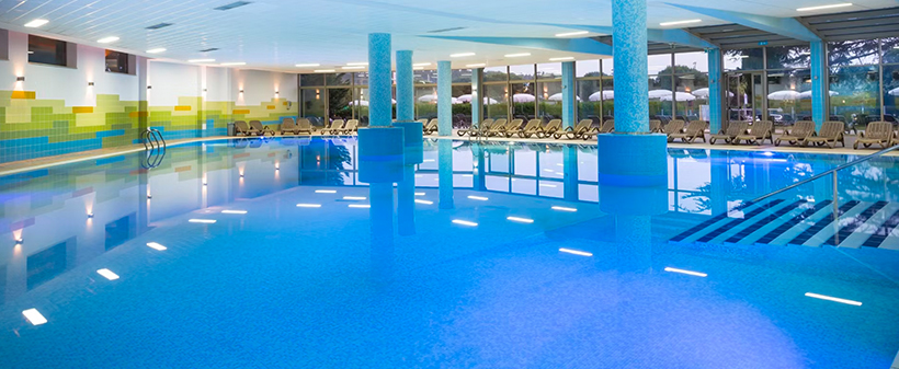 Remisens Hotel Lucija 4*: odmor s polupansionom - Kuponko.si